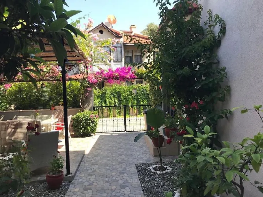 Arya Roof House Villa Marmaris 0*,